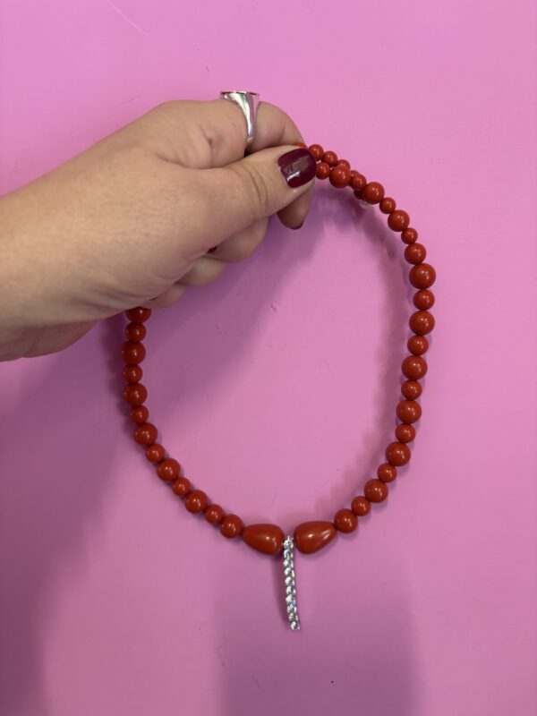 INCANTEVOLE -  Chocker flessibile corallo rosso con tennis argento - immagine 5