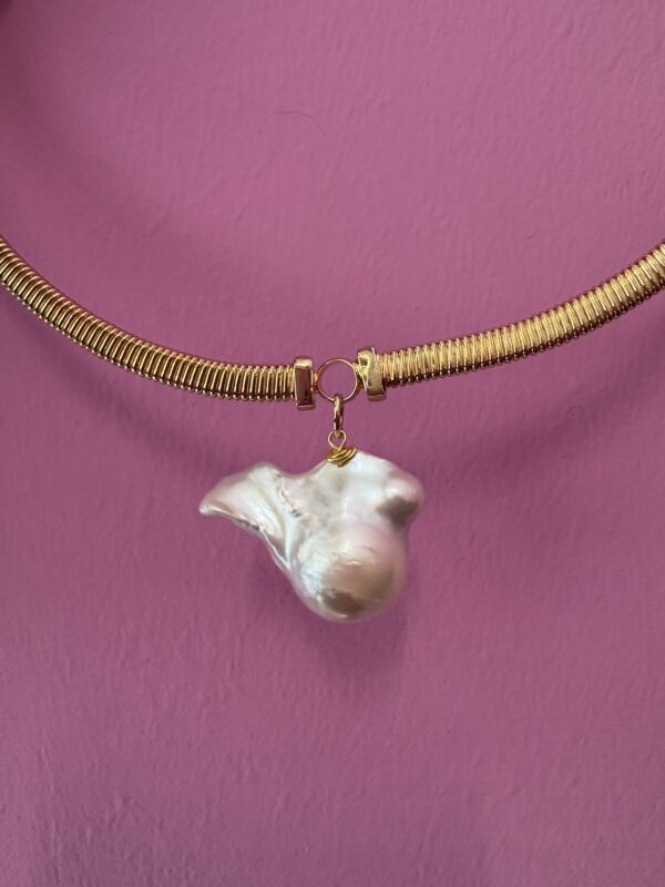 Collier Slim  Tubogas with big baroque pearl