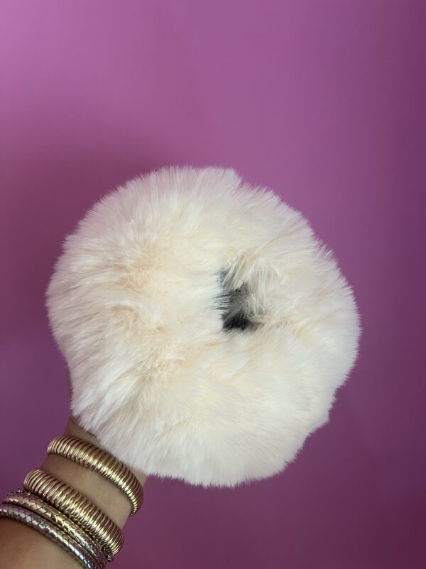 INDISPENSABILI - elasticated IVORY faux fur cuffs - Image 8